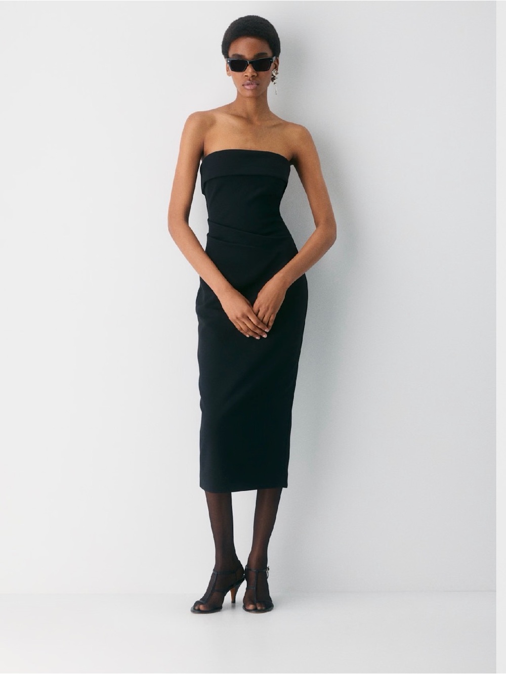Babaton
FigureKnit™ Eyecatcher Dress